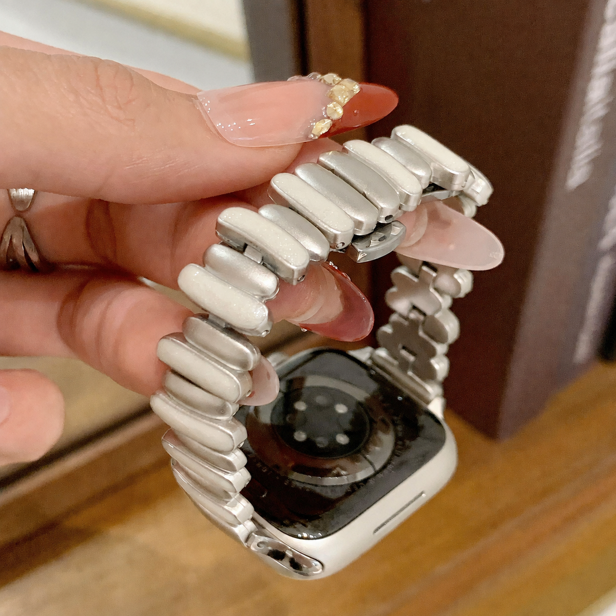 Ornate Link Band