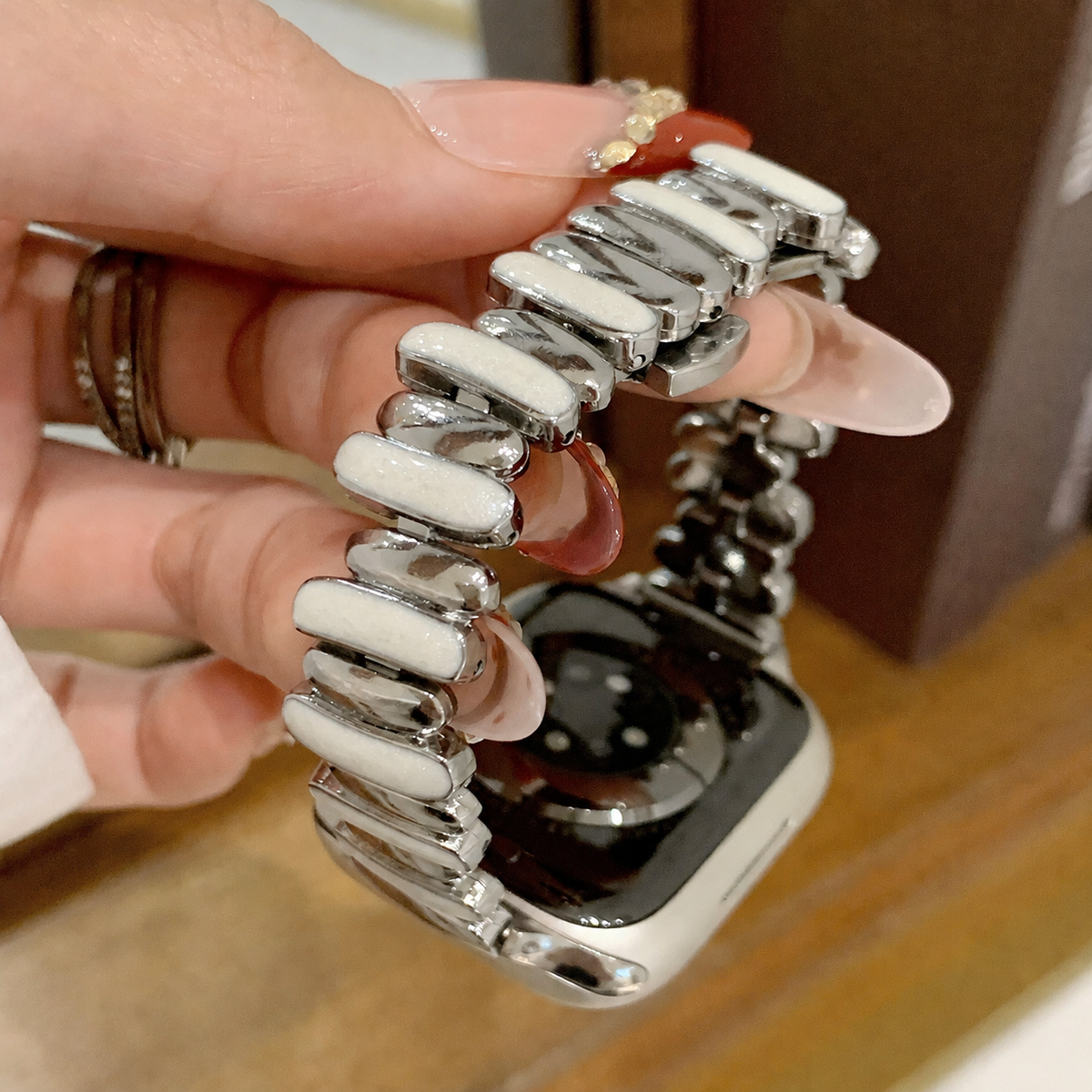 Ornate Link Band